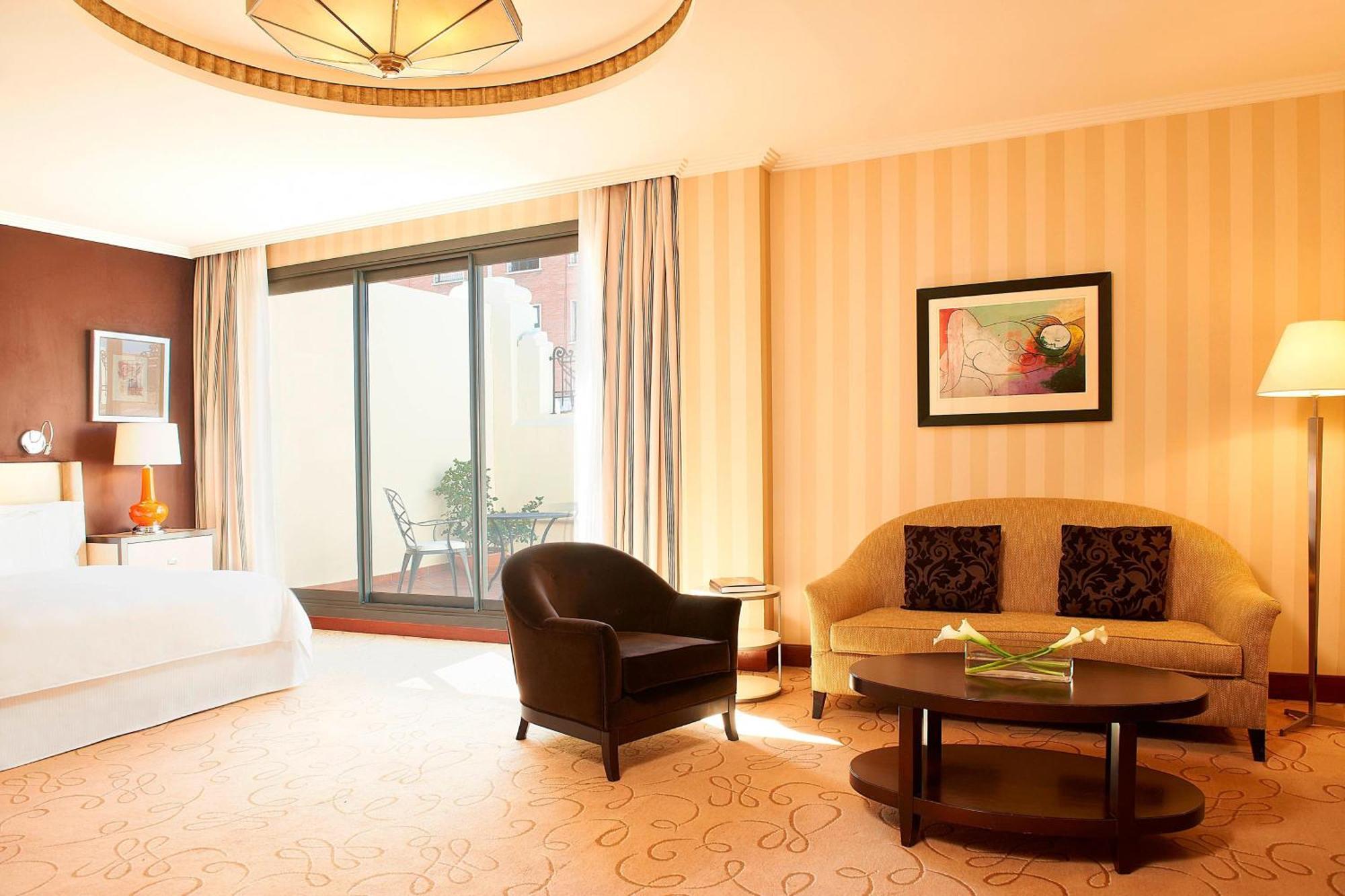 Junior King Suite